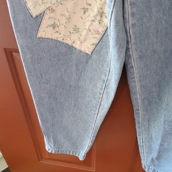 Stefano Vintage Straight Leg Jeans With Floral Patches Distressed Details Size 8 - Picture 9 of 12